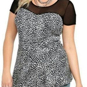 TORRID ANIMAL PRINT SWEETHEART Neckline PEPLUM TOP sz 1 BLACK & WHITE 14/ 16 1x